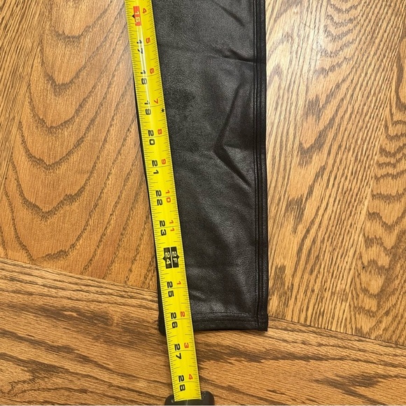 Spanx Faux Stretch-Leather Leggings Black Size Medium - Picture 7 of 12